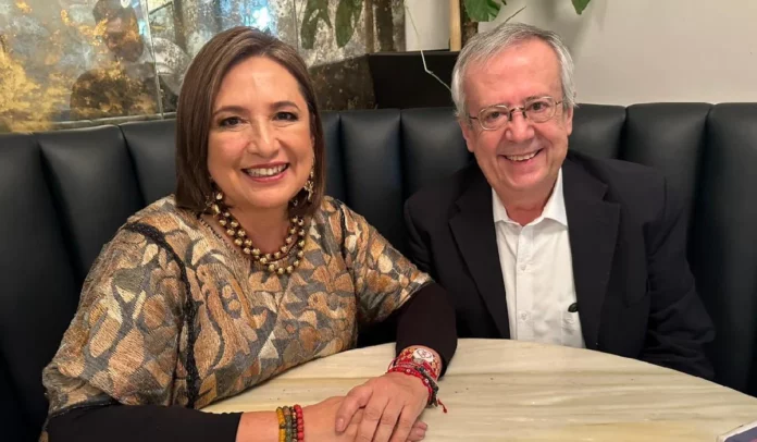 Xóchitl Gálvez anuncia la incorporación de Carlos Urzúa, exsecretario de Hacienda de AMLO, a su campaña del Frente Amplio