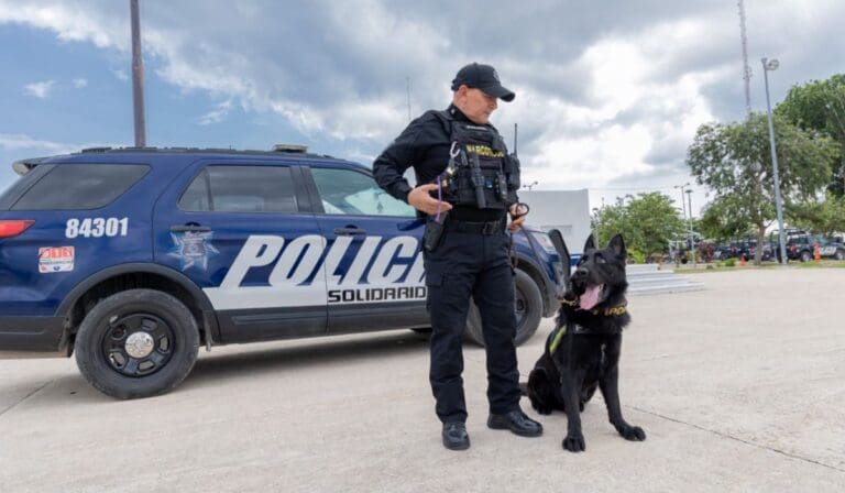 Binomios caninos refuerzan la seguridad en Solidaridad