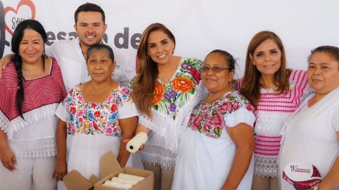 Acompaña Pablo Bustamante a la Gobernadora Mara Lezama, a la entrega directa y gratuita de Artesanas del Bienestar en Cancún