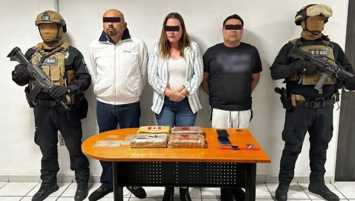 Detienen cargados de droga a tres personas; investigan presunto nexo con la Fiscalía de Chiapas