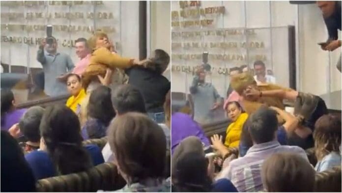 Reporteras se agarran a golpes en Congreso de Sonora