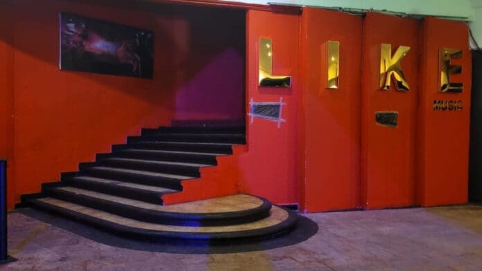 Autoridades clausuraron la sede del concierto de El Komander en Cancún; empresa anuncia reembolsos