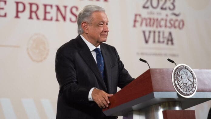 INE se negó a suspender “las mañaneras” de AMLO; piden al presidente que respete la ley