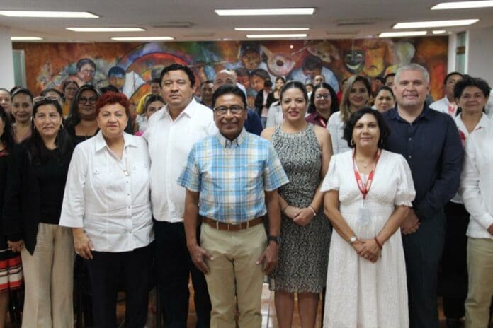 Firman convenio para desarrollar proyectos y acciones que prevengan delitos en la comunidad escolar