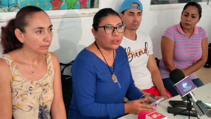 Padres de familia denuncian a comité por uso indebido de recursos; inflaron costos y colocaron ventiladores “chafas”