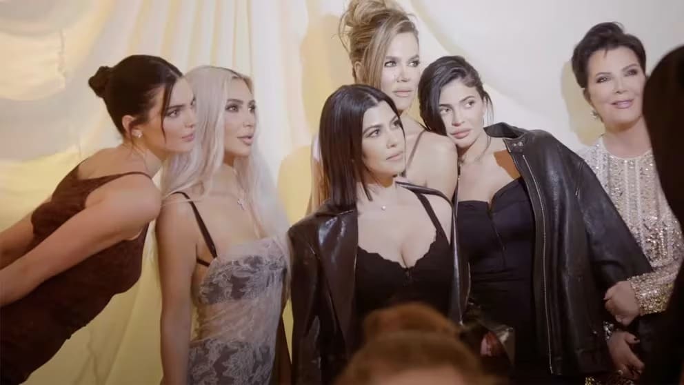 Kim Kardashian confesó que su familia “estafó al sistema” para llegar a los altos círculos sociales “No deberíamos estar aquí”