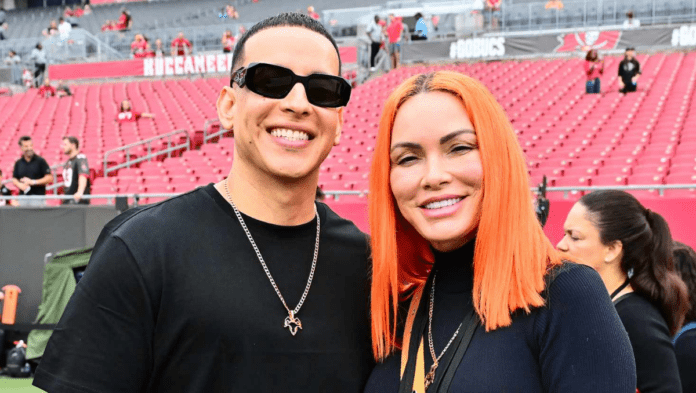 Esposa de Daddy Yankee publica que está en busca de trabajo y cobran los rumores sobre una supuesta crisis matrimonial