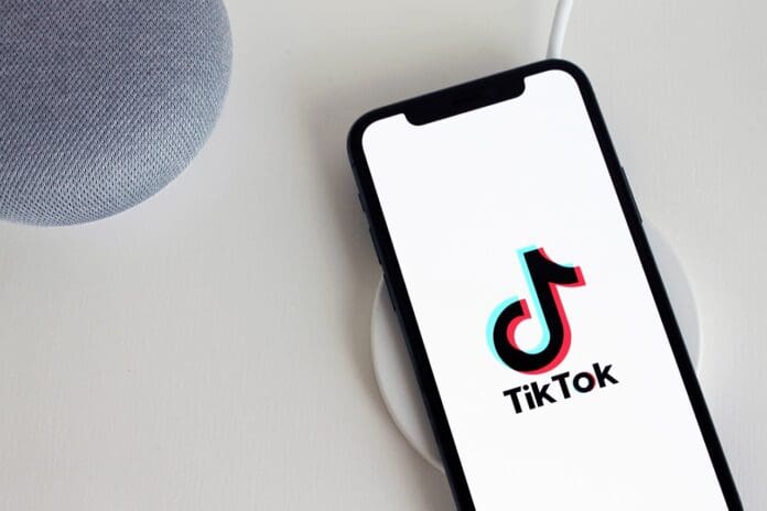Autoridades alertan sobre el reto de las 48 horas de TikTok, que consiste en desaparecer dos días sin informar a nadie de su paradero.