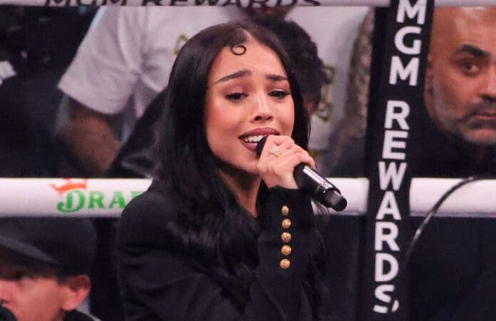 Diputada de Morena propone hasta 4 años de cárcel a quien no entone bien el Himno Nacional