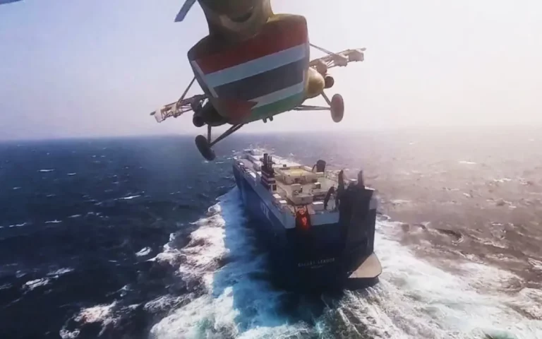 Confirman dos mexicanos en buque secuestrado en el Mar Rojo