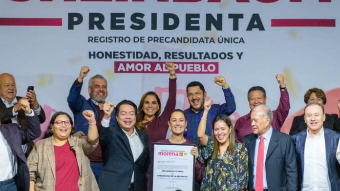 La gobernadora Mara Lezama acompañó a Claudia Sheinbaum al momento de registrarse como precandidata de la 4T.