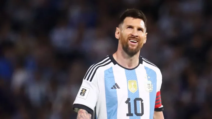 Lionel Messi donó seis camisetas de Argentina que usó en Catar 2022 para ser subastadas en un hospital de Barcelona