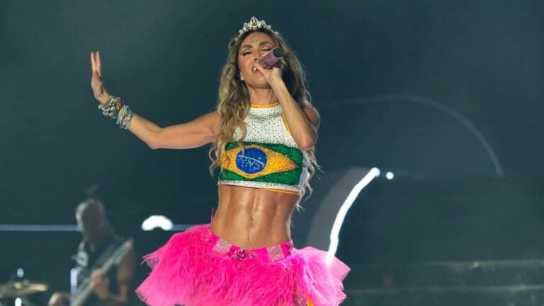 Gira de RBD continuará sin Anahí