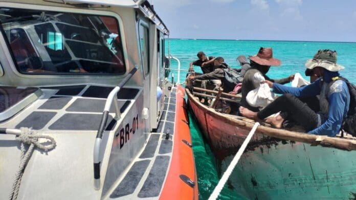 Puerto Aventuras recibe a familiares de centroamericanos que fueron víctimas de trata