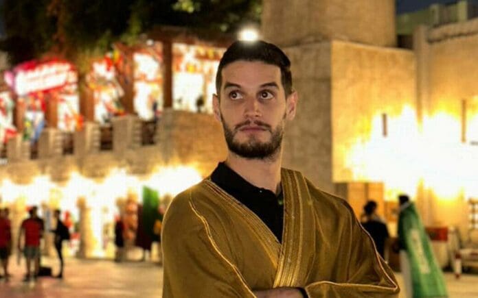 Video: Adrián Marcelo le regaló dinero a un niño de Monterrey en su cumpleaños y su reacción se hace viral