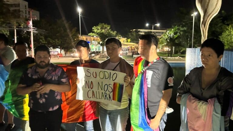 Protestan activistas LGBTTTIQ+ de Cancún por muerte de le magistrade Ociel Bahena; piden se investigue el deceso