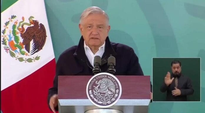 AMLO anunció una tercera visita a Acapulco luego del paso del huracán. Dice que pronto entregarán apoyos para reconstrucción.