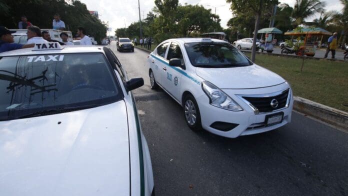 Cerca de mil 200 taxis de Playa del Carmen ya cuentan con geolocalización. Según el sindicato eso genera más seguridad a choferes y usuarios.