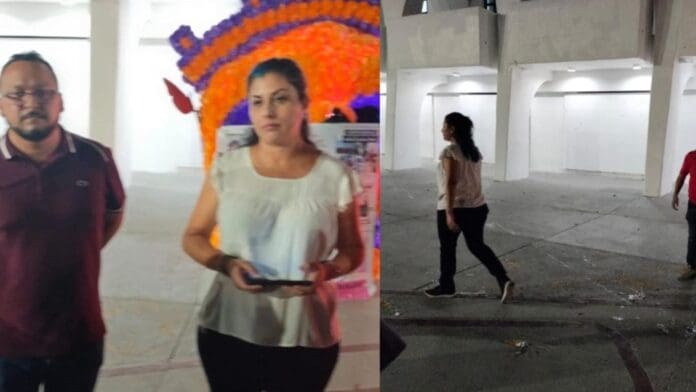 La funcionaria que empujó a una de las Madres Buscadoras en la protesta del viernes en Cancún fue destituida. Antes le arrojaron huevos.