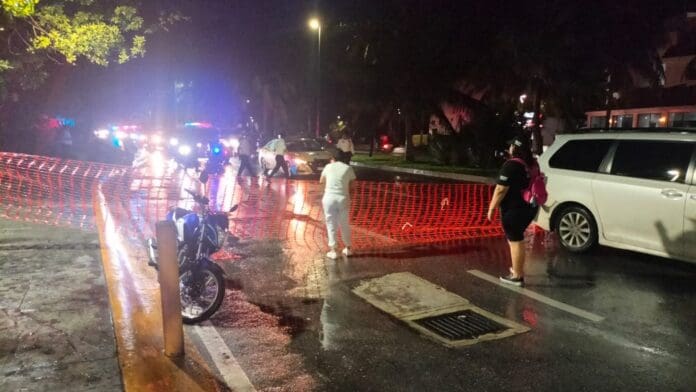 Las Madres Buscadoras de Quintana Roo marcharon este día en Cancún. Cerraron el paso en el bulevar Kukulcán.