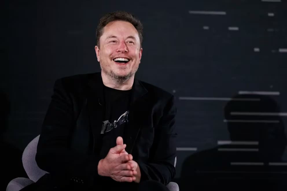 La vida de Elon Musk llegará al cine en una película de Darren Aronofsky