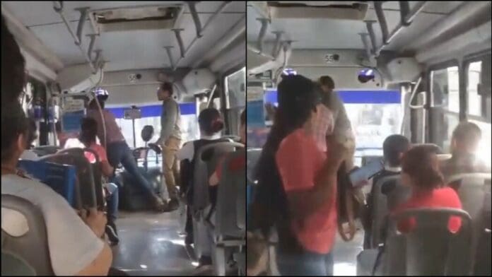 Pasajeros golpean a chofer de camión urbano en Monterrey