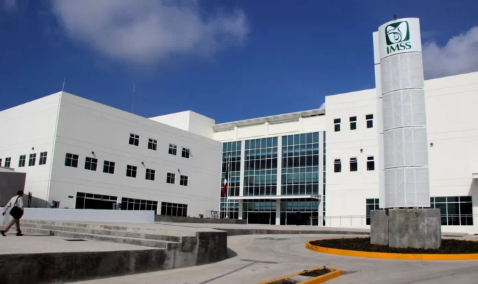 Elevador destruye camilla en el hospital 34 del IMSS en Monterrey, Nuevo León; no hubo heridos