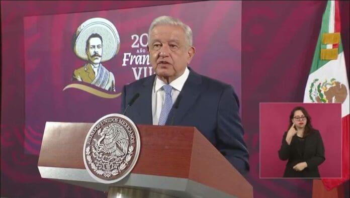 AMLO prometió que su gobierno entregará 250 mil despensas por semana a los damnificados por el huracán 