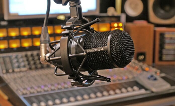 Asesinan a locutor mientras estaba al aire en Filipinas