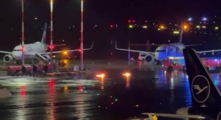 Un sujeto armado se atrincheró en el aeropuerto de Hamburgo, llevaba a su hija de 4 años como rehén. Al final se entregó.