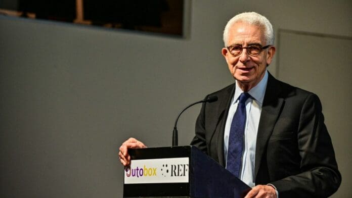 Ernesto Zedillo aboga por una presidencia sin demagogia; 