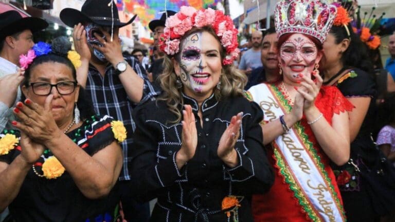 Un orgullo que tanta gente haya participado en el Janal Pixán en Playa del Carmen: Lili Campos