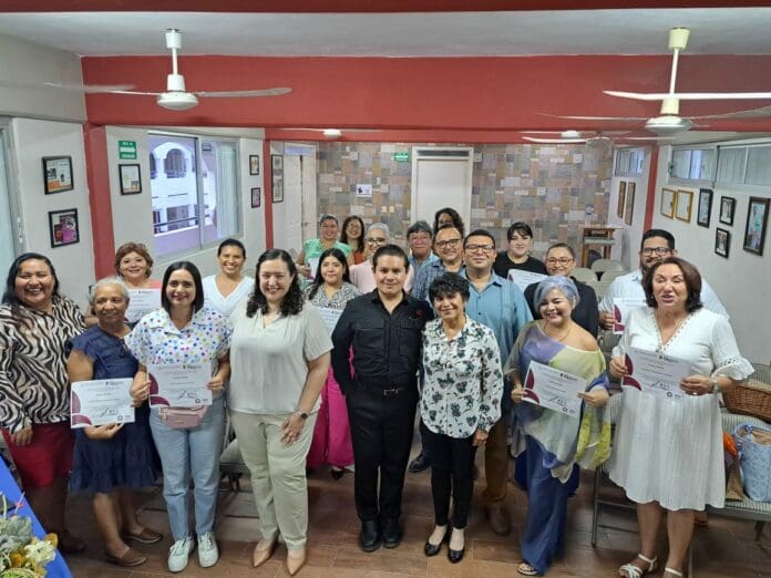 SEQ capacita a magisterio en atención a niños con autismo