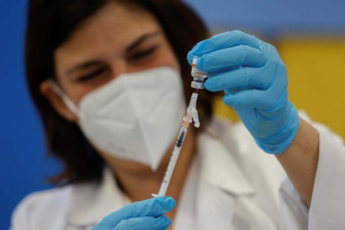 Walmart venderá vacuna Pfizer contra Covid-19 en México