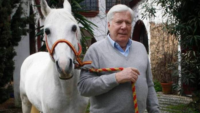 Heredero de la casa de modas Hermès planea dejar su fortuna a su jardinero