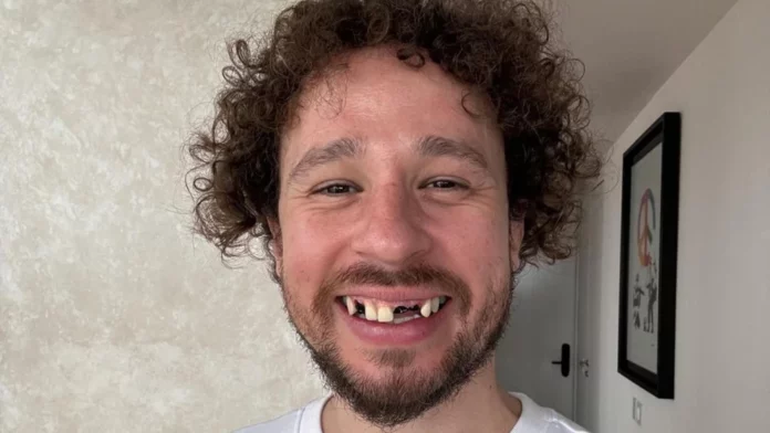 Video: Luisito Comunica no perdió ninguno de sus dientes; todo se trató de una campaña publicitaria