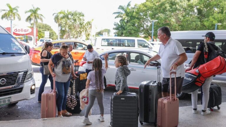 American Airlines anuncia más vuelos a Cancún, Cozumel y al nuevo aeropuerto de Tulum