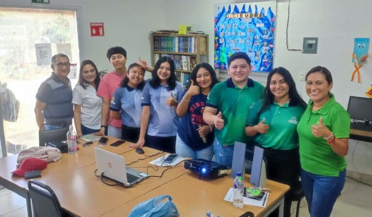 Estudiantes del CONALEP Quintana Roo triunfan en el Concurso Nacional Jóvenes por la Paz