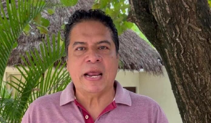 Lenin Amaro también se registró en el proceso interno de Morena para competir por la candidatura a la alcaldía de Solidaridad.