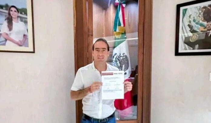 El edil Diego Castañón se inscribió en el proceso interno de Morena, con lo cual confirma que va por la reelección.