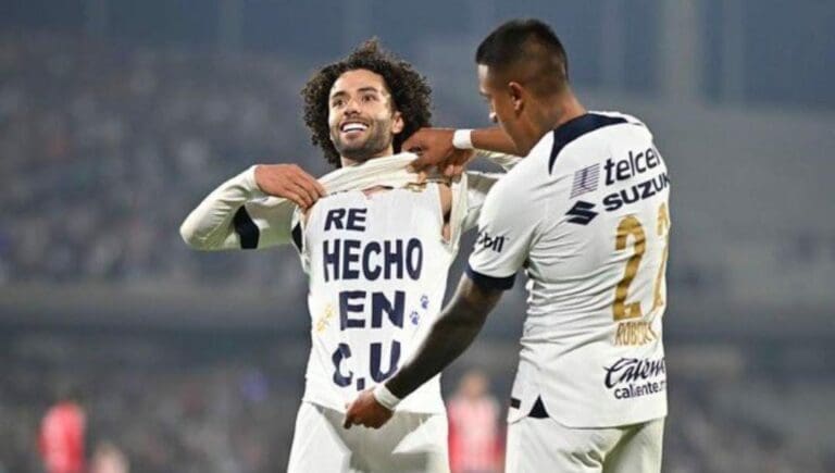 Video: Pumas vence 3-0 a Chivas y avanza a las semifinales de la Liga MX