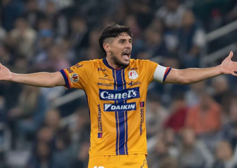 Jugador del Atlético de San Luis se burla del Rayados de Monterrey tras dejarlos fuera de la Liguilla