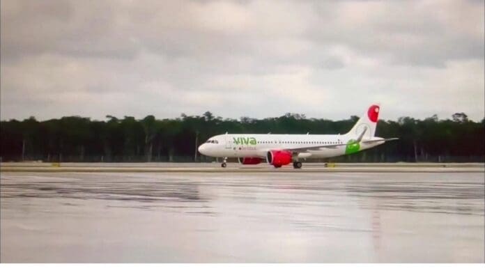 Aterriza primer vuelo comercial en aeropuerto de Tulum; uno de Viva Aerobus proveniente del AIFA