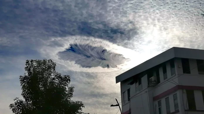 Un hoyo aparece en el cielo de Tuxtla Gutiérrez; te explicamos por qué