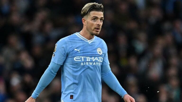 Asaltan mansión del futbolista británico Jack Grealish; se llevaron más de un millón de dólares en objetos de valor