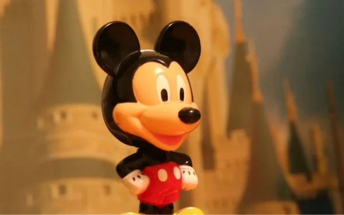 En China cortan las orejas de mascotas al estilo de Mickey Mouse