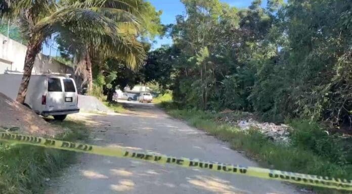 Sigue la violencia en Cancún; localizan cuerpos embolsados al interior de un taxi