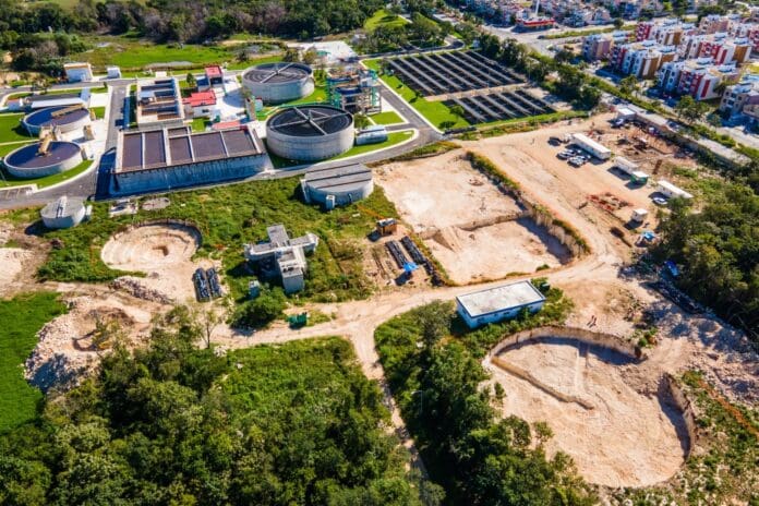 La empresa Aguakan obtuvo la suspensión definitiva ante el retiro de la concesión decretado por el Congreso estatal.