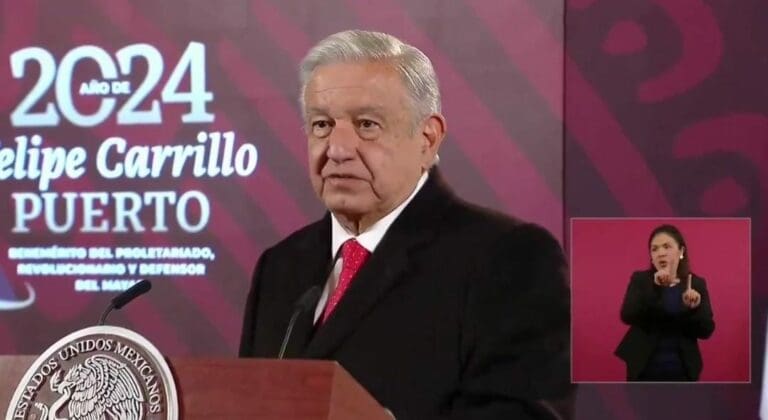 AMLO criticó a los medios por decir que los migrantes secuestrados fueron liberados y no rescatados, pero así ocurrió.