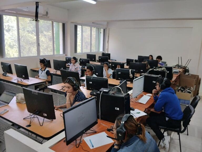 Firma SEQ convenio con la Universidad Intercultural de la Zona Maya de Quintana Roo